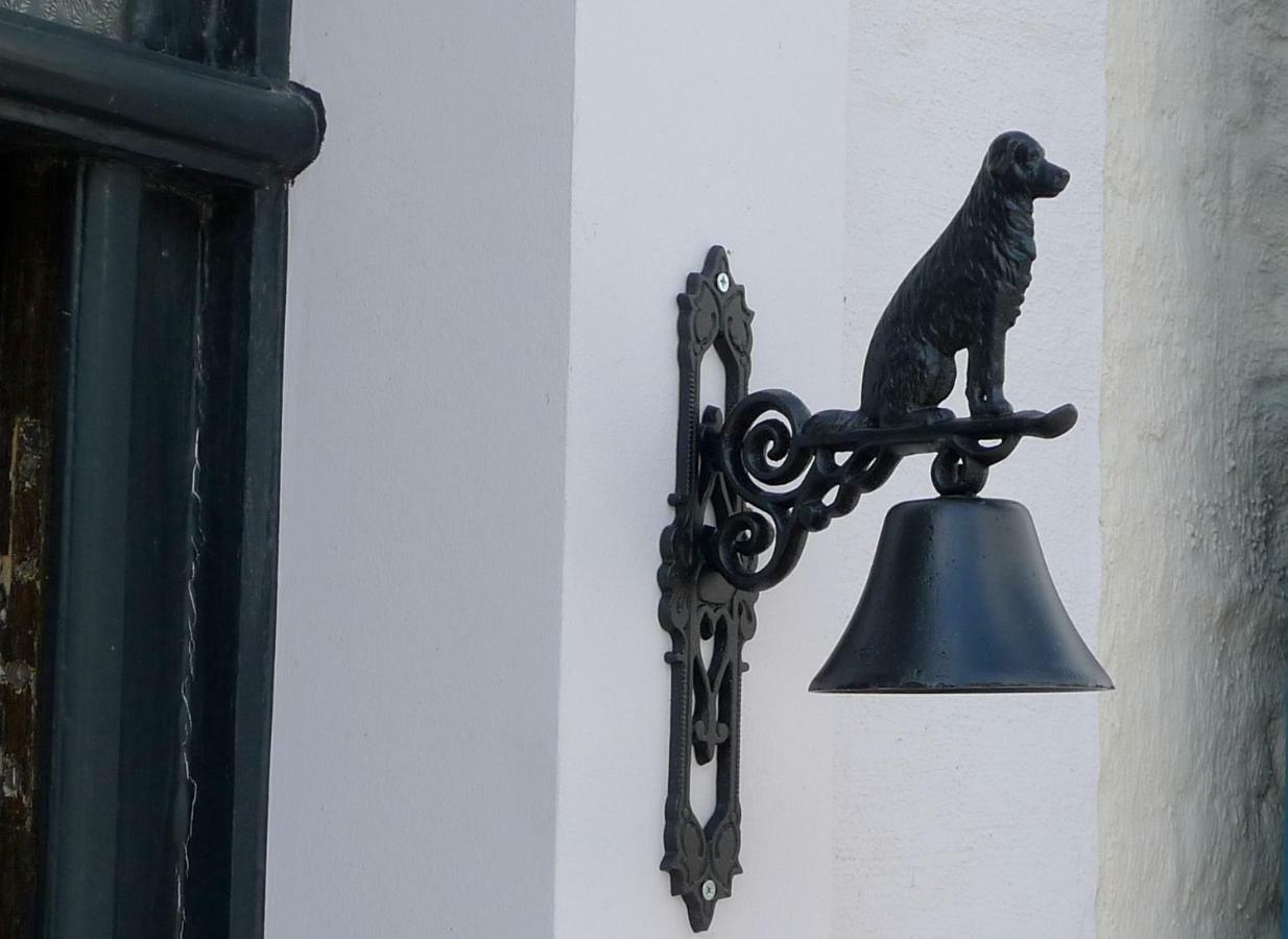 The Doghouse B&B Μπριζ Εξωτερικό φωτογραφία